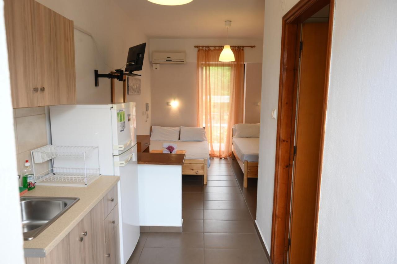 Hotel Geromichalos Paralia Skotinis Luaran gambar