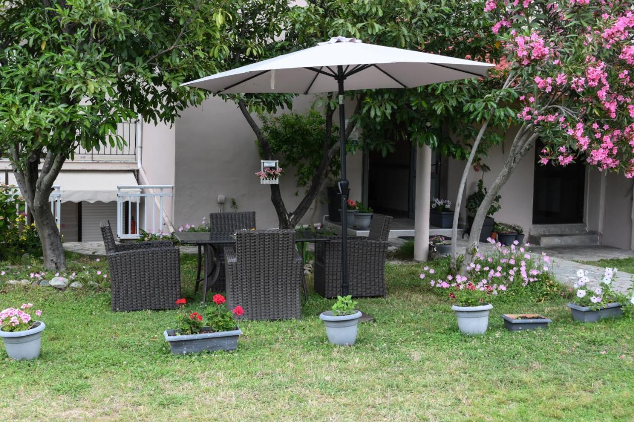 Hotel Geromichalos Paralia Skotinis Luaran gambar