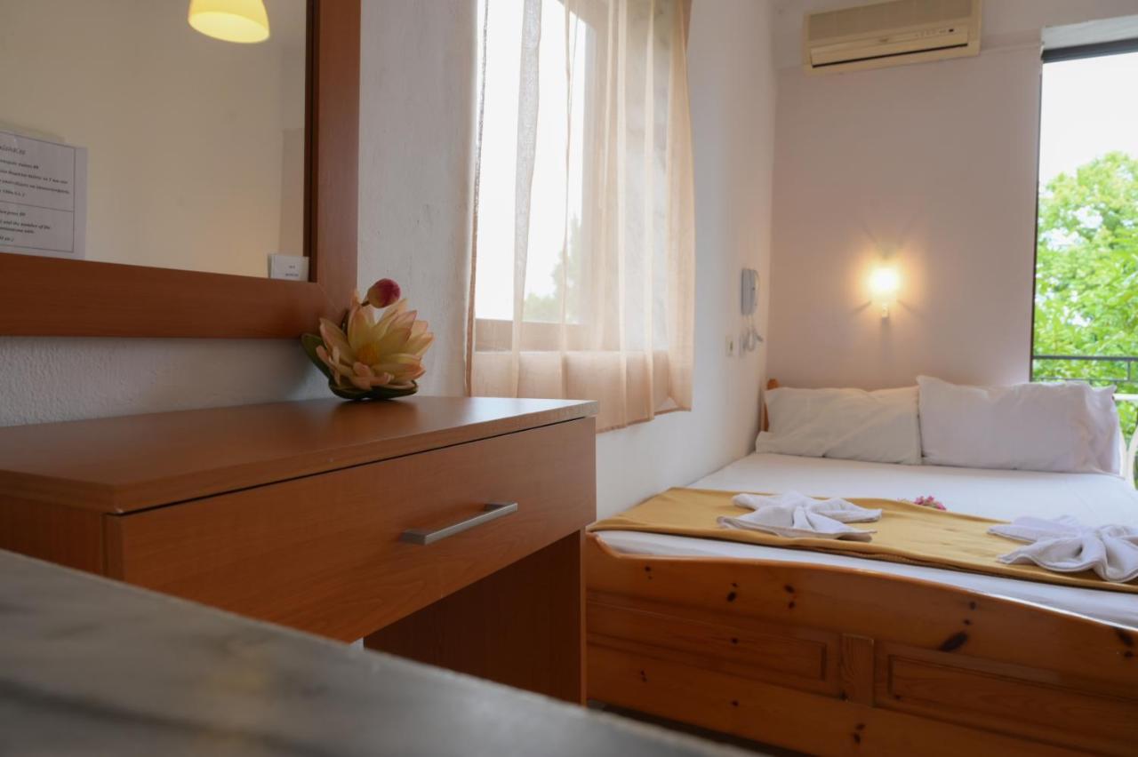 Hotel Geromichalos Paralia Skotinis Luaran gambar