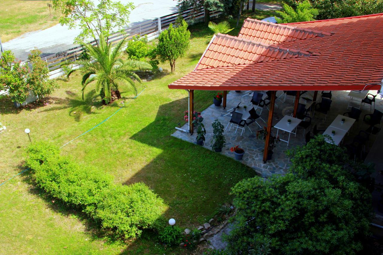Hotel Geromichalos Paralia Skotinis Luaran gambar
