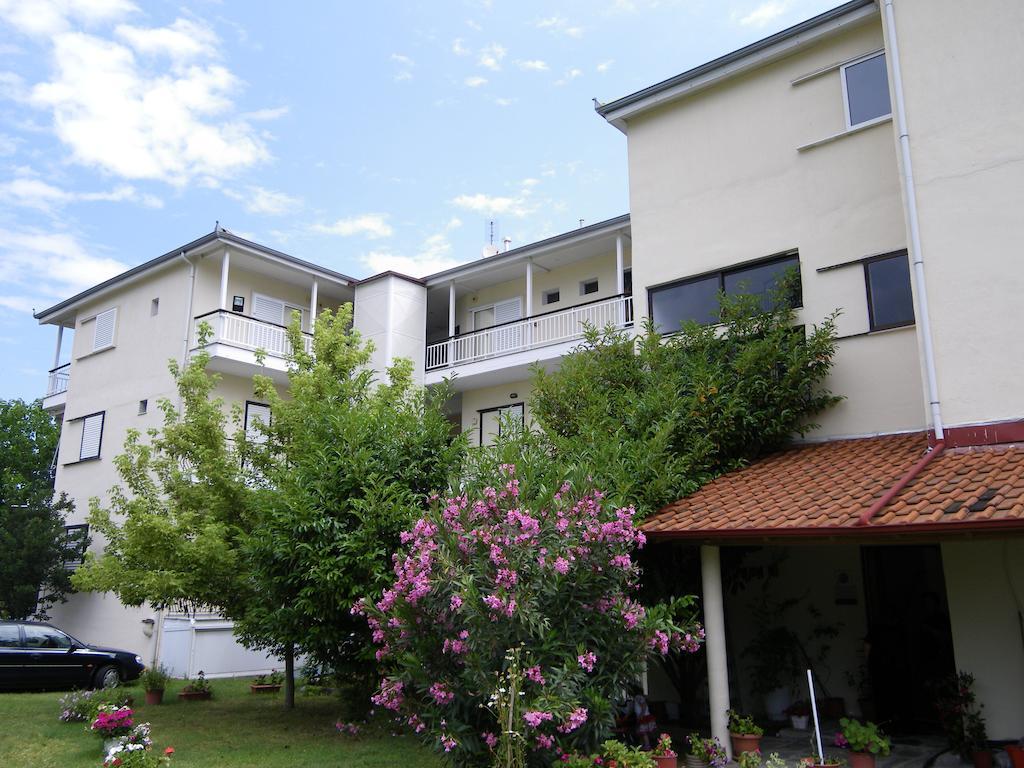Hotel Geromichalos Paralia Skotinis Luaran gambar