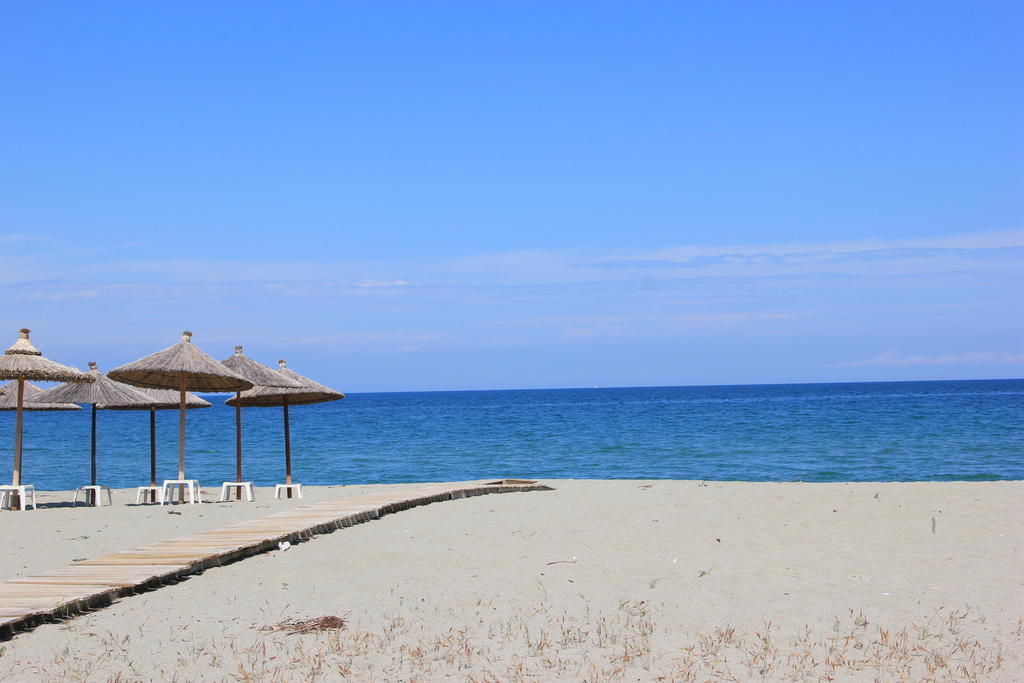 Hotel Geromichalos Paralia Skotinis Luaran gambar